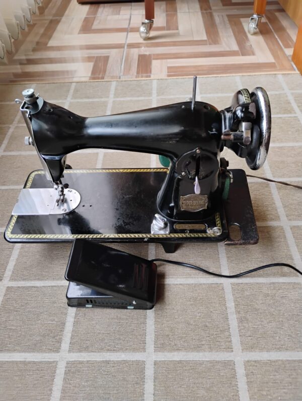 Máquina de costura antiga