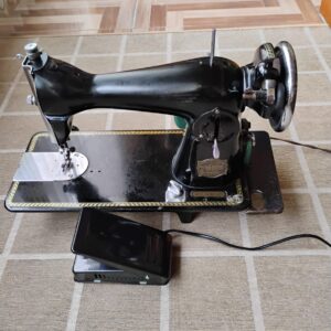 Máquina de costura antiga